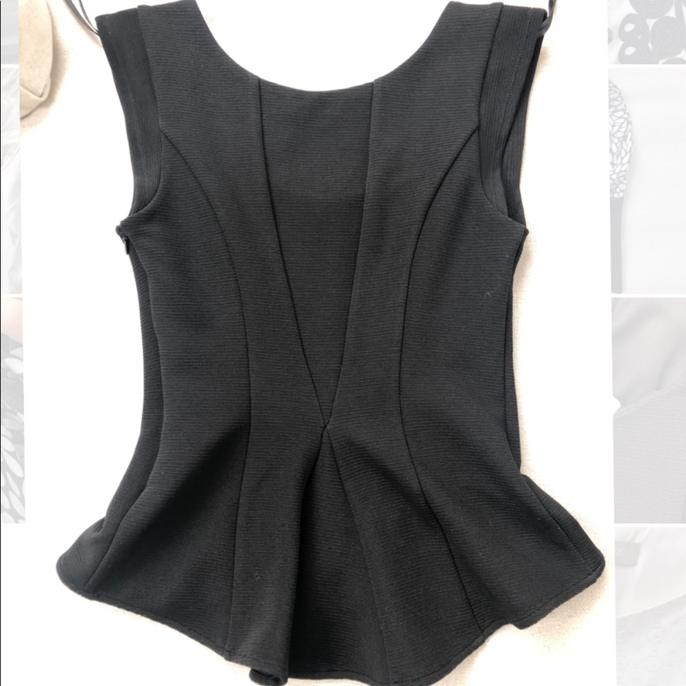 NWT Bebe Ruffle Top - Picture 2 of 3